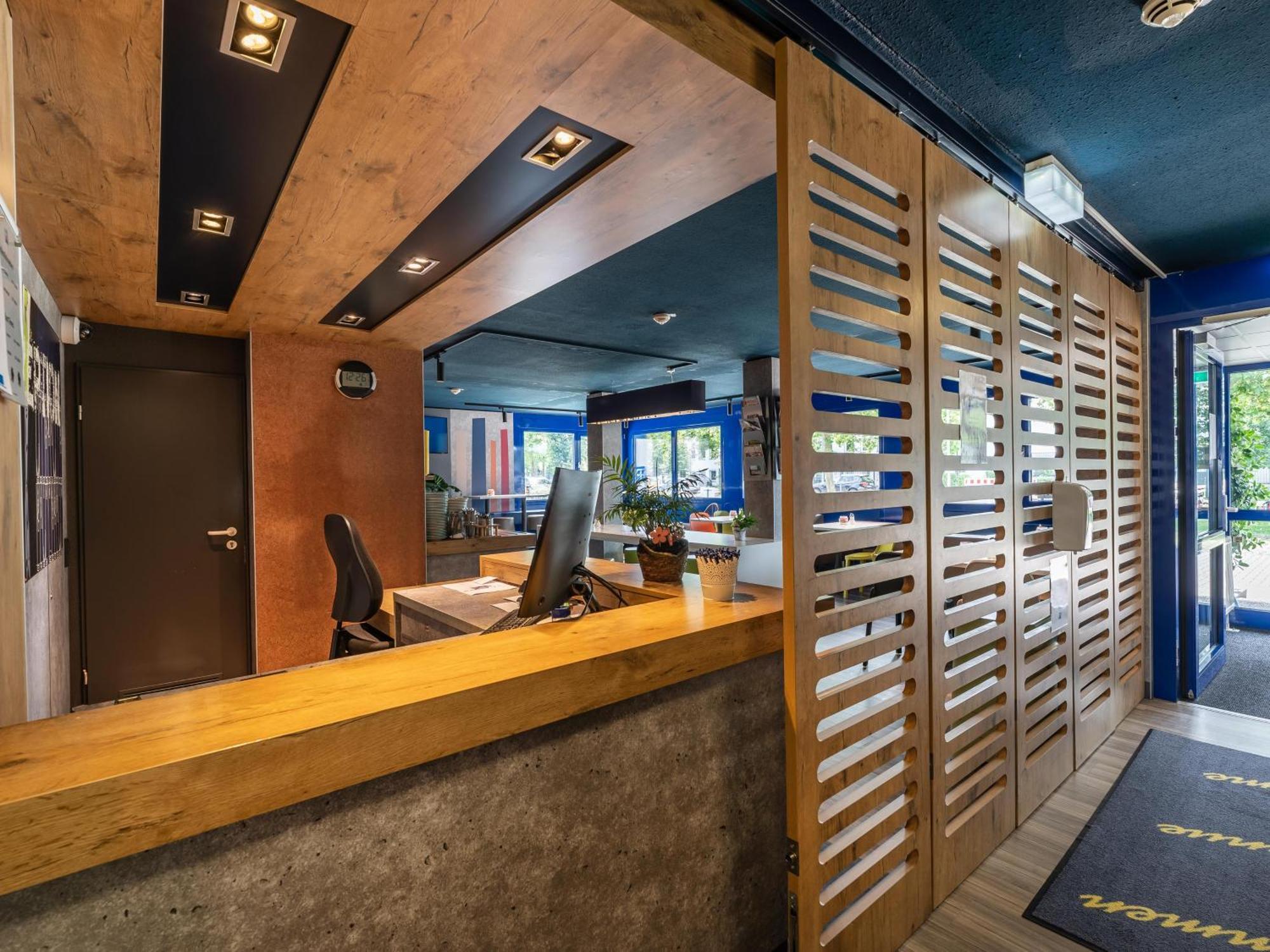 B&B Hotel Koeln-Porz ภายนอก รูปภาพ