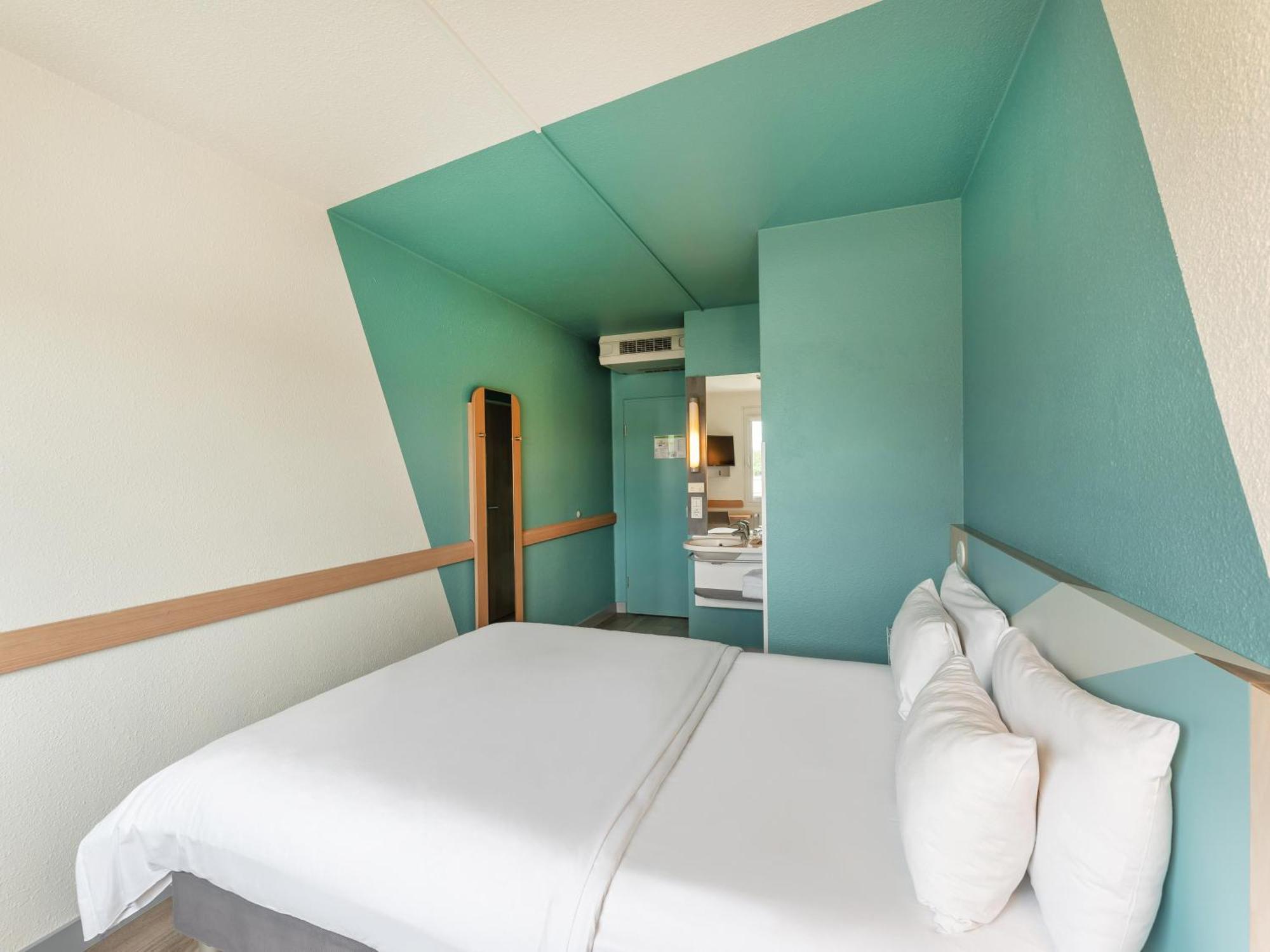 B&B Hotel Koeln-Porz ภายนอก รูปภาพ