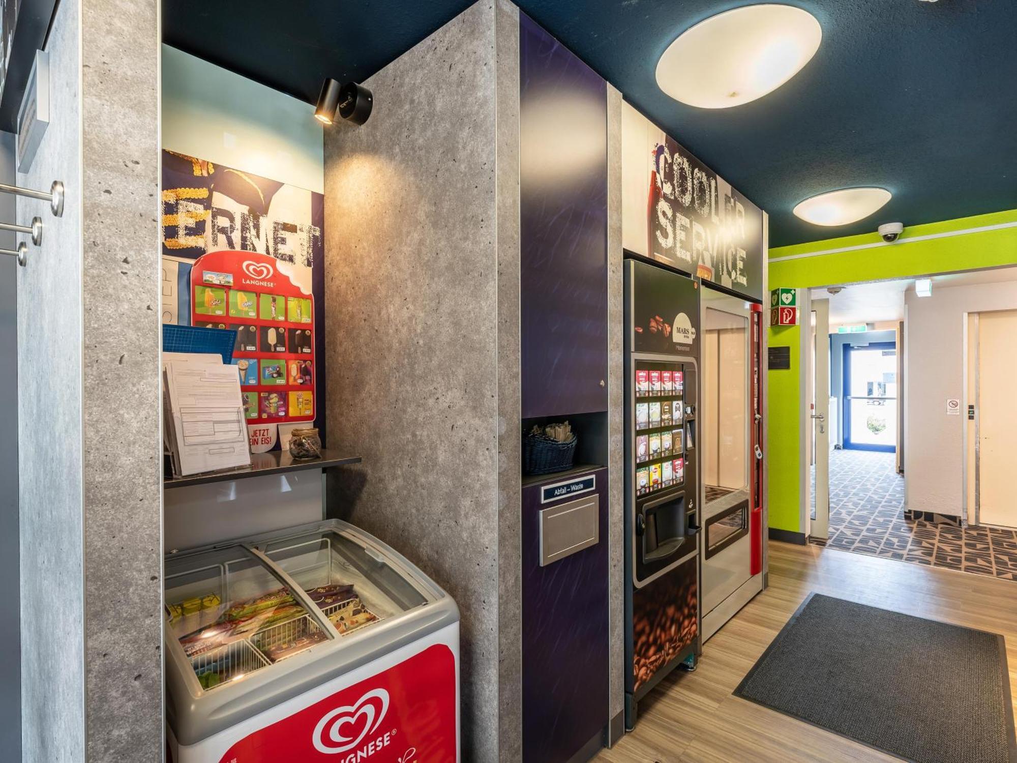 B&B Hotel Koeln-Porz ภายนอก รูปภาพ